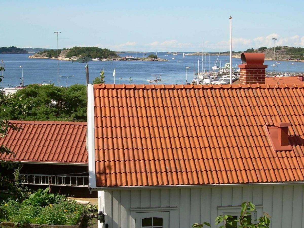 5 Person Holiday Home In Str Mstad Stromstad Room photo